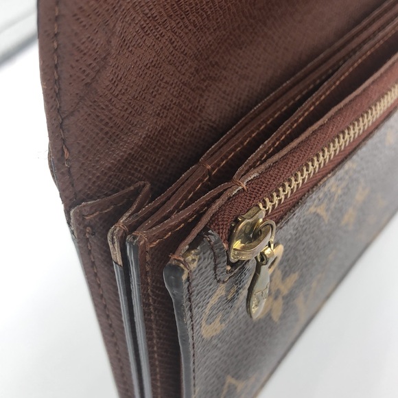 Louis Vuitton accordion wallet - Picture 10 of 16